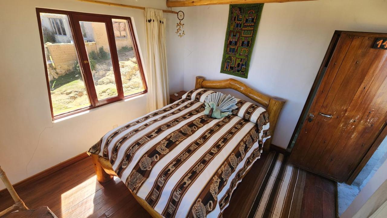 Hostal Puerta Del Sol Isla del Sol Zewnętrze zdjęcie